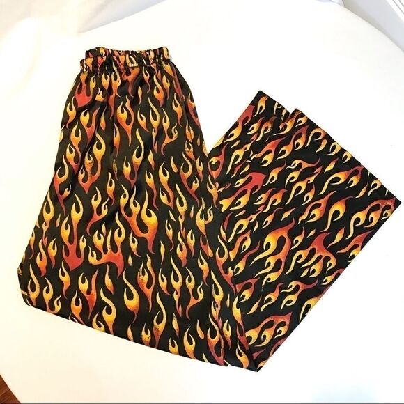 VINTAGE 90's Alternative Black Satin Fire Print Lounge Pant🌻💚 - Picture 3 of 7